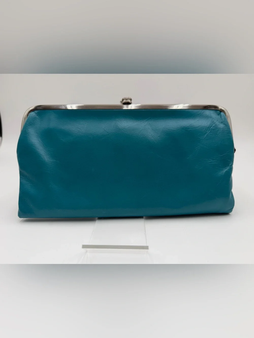 HOBO Lauren Clutch-Wallet